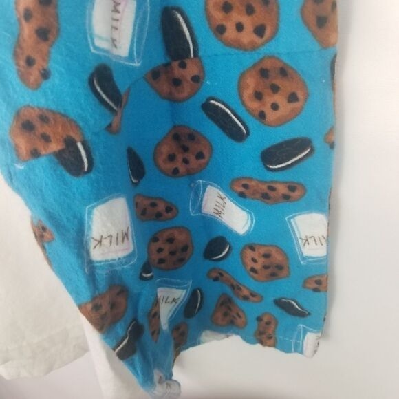 Cute Milk and Cookies Shirt. SIZE L. - Picture 3 of 6